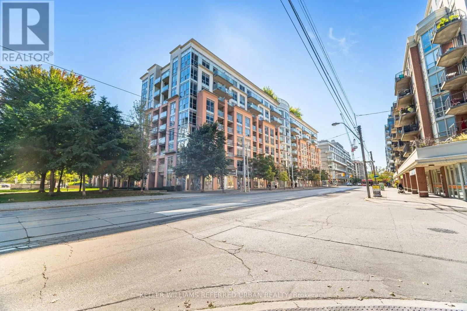 414 - 1005 KING STREET W