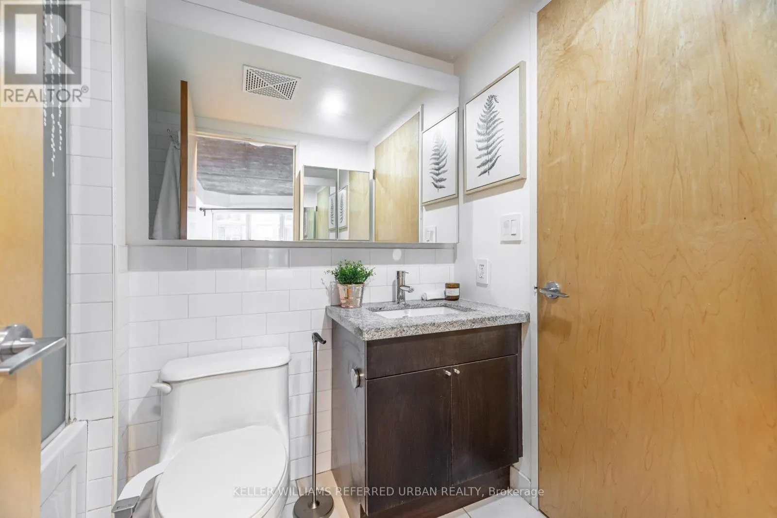 414 - 1005 KING STREET W