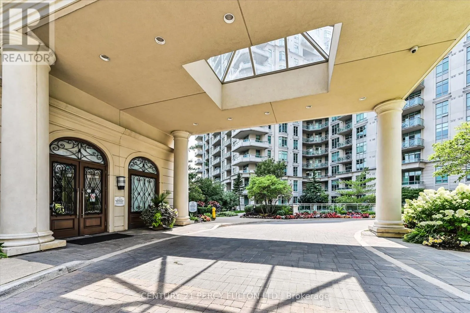 317 - 20 BLOORVIEW PLACE
