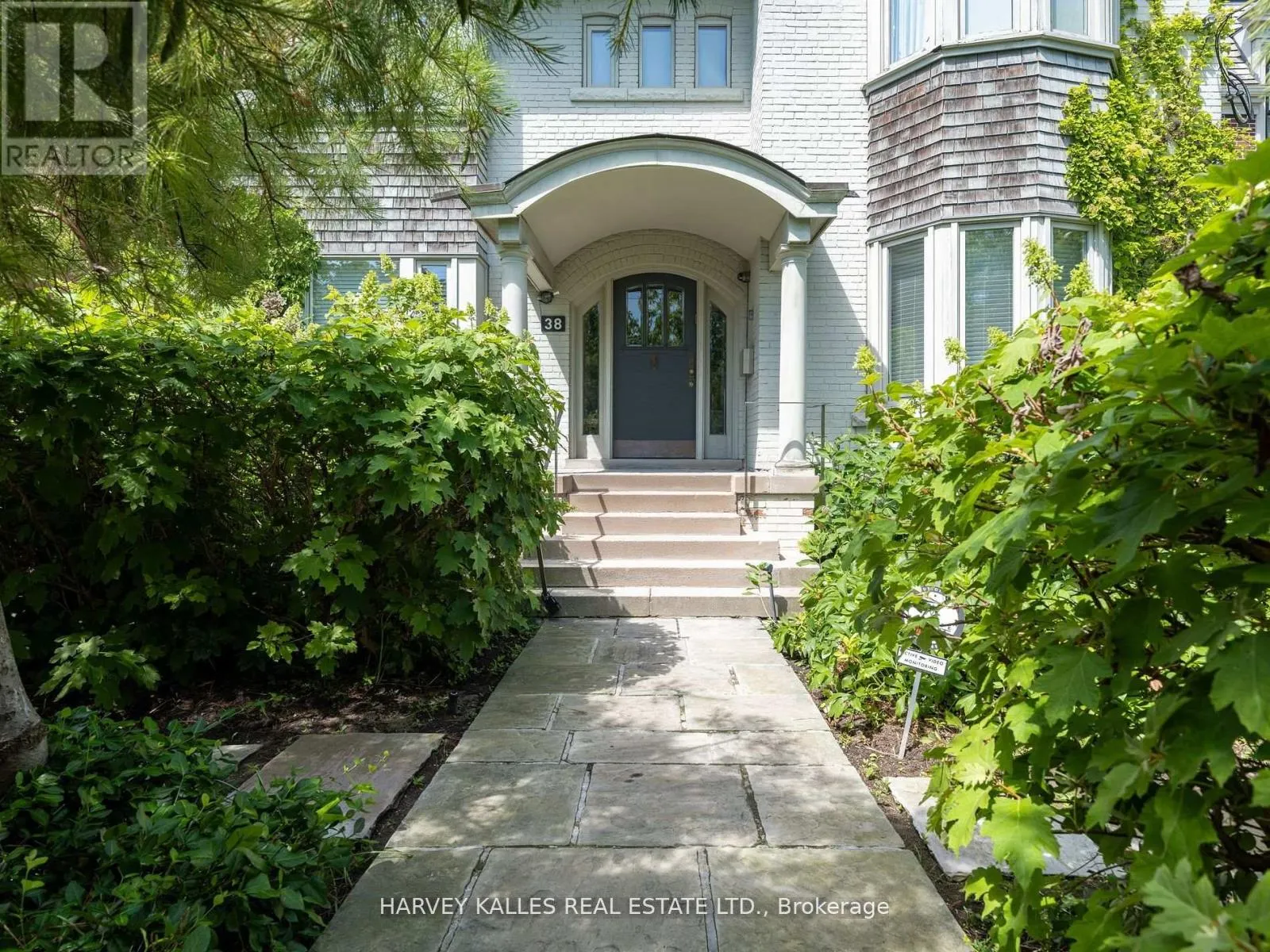 38 DUNVEGAN ROAD