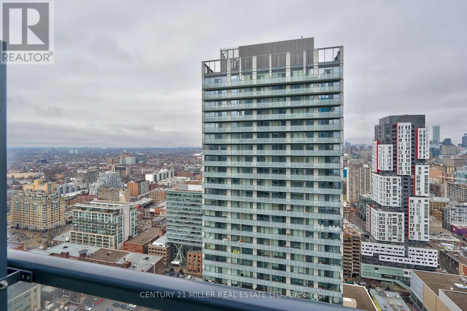 3609 - 87 PETER STREET