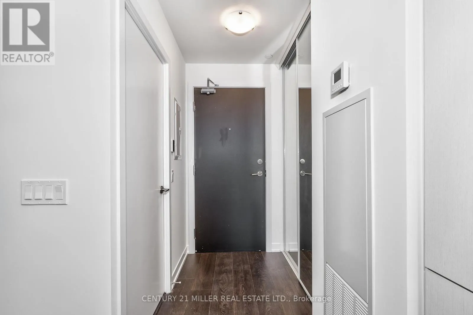 3609 - 87 PETER STREET
