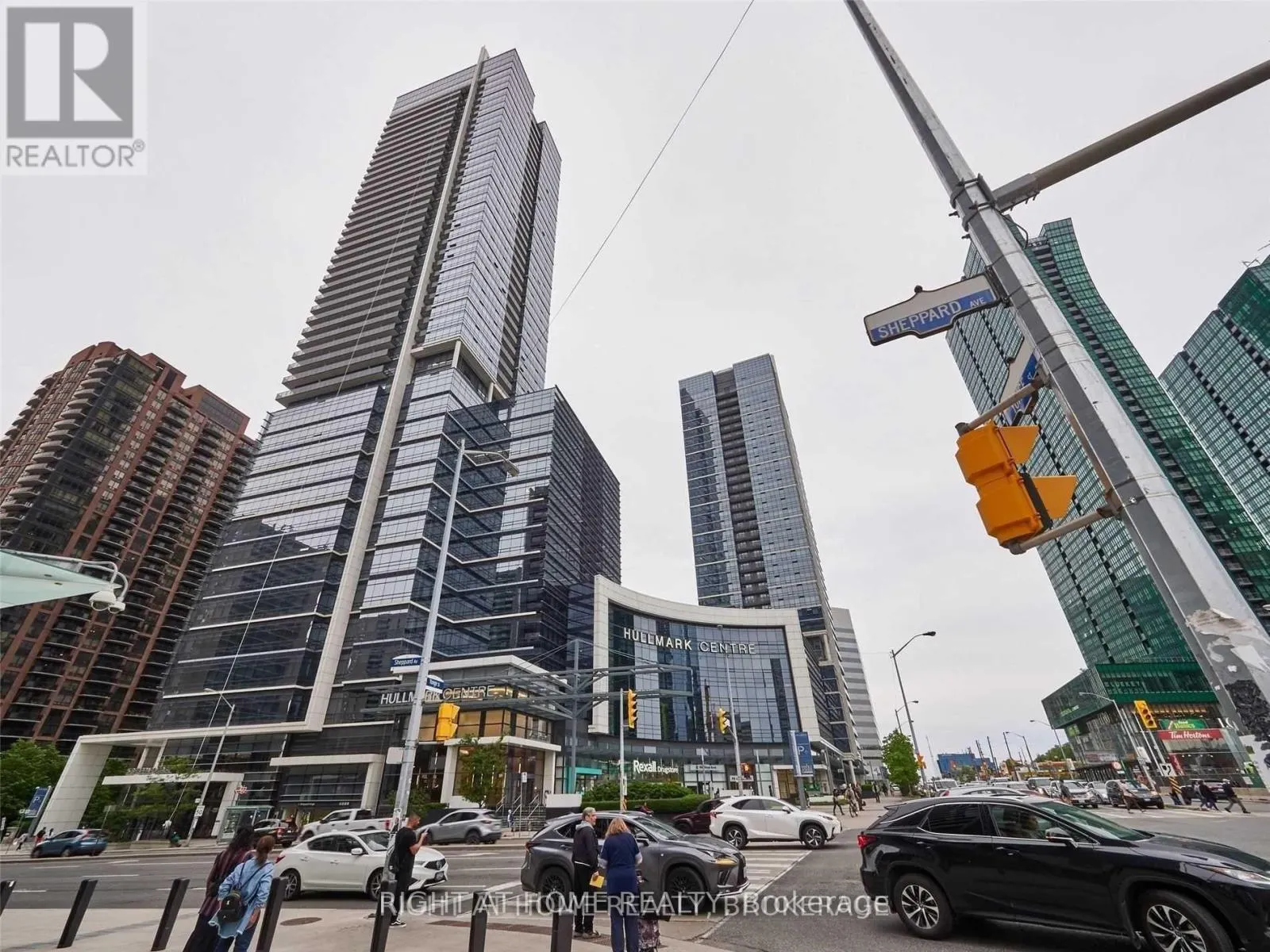3816 - 5 SHEPPARD AVENUE E
