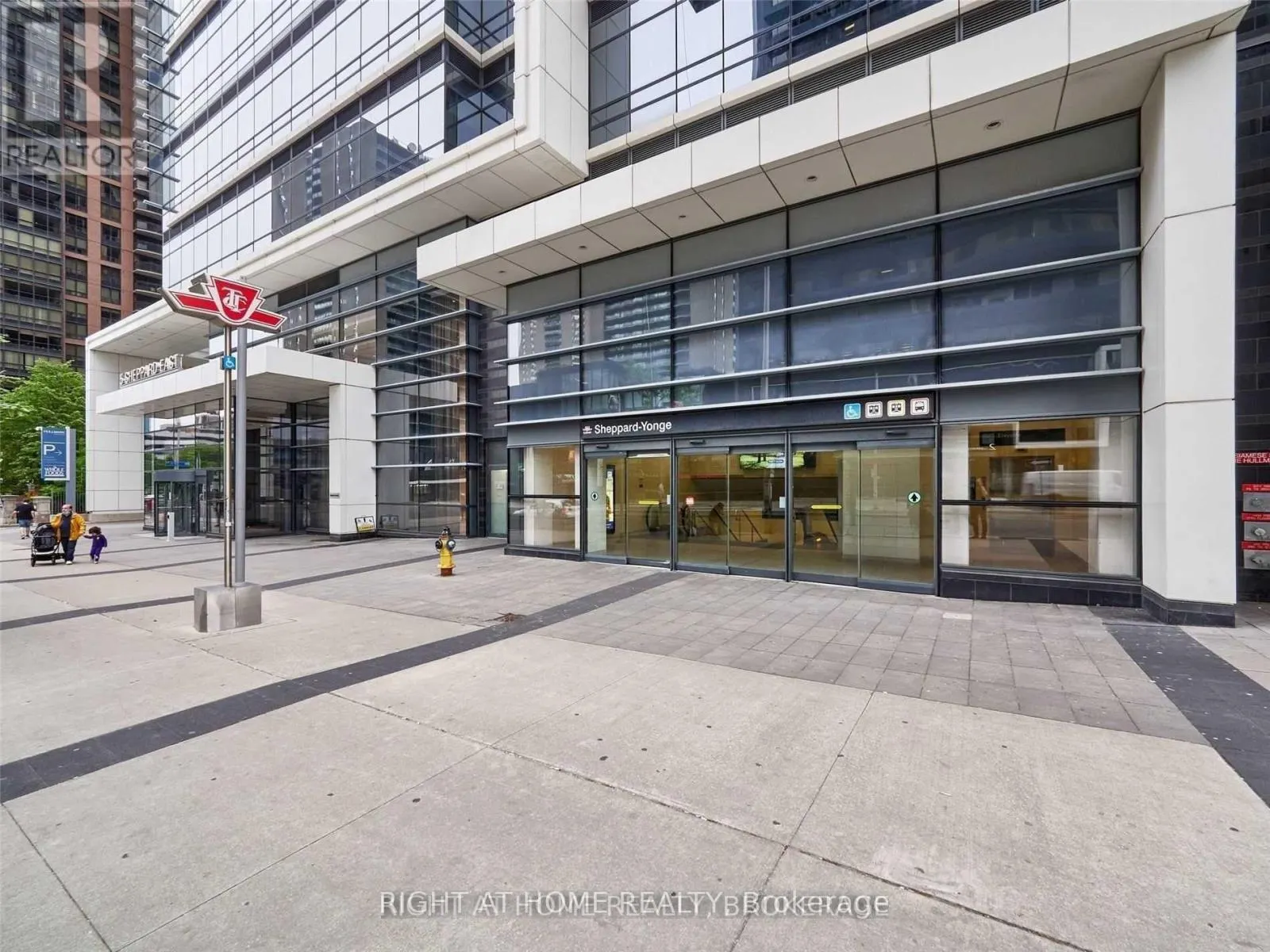 3816 - 5 SHEPPARD AVENUE E