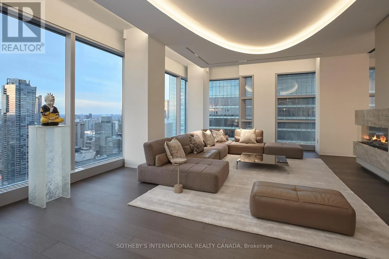 4602/03 - 183 WELLINGTON STREET W