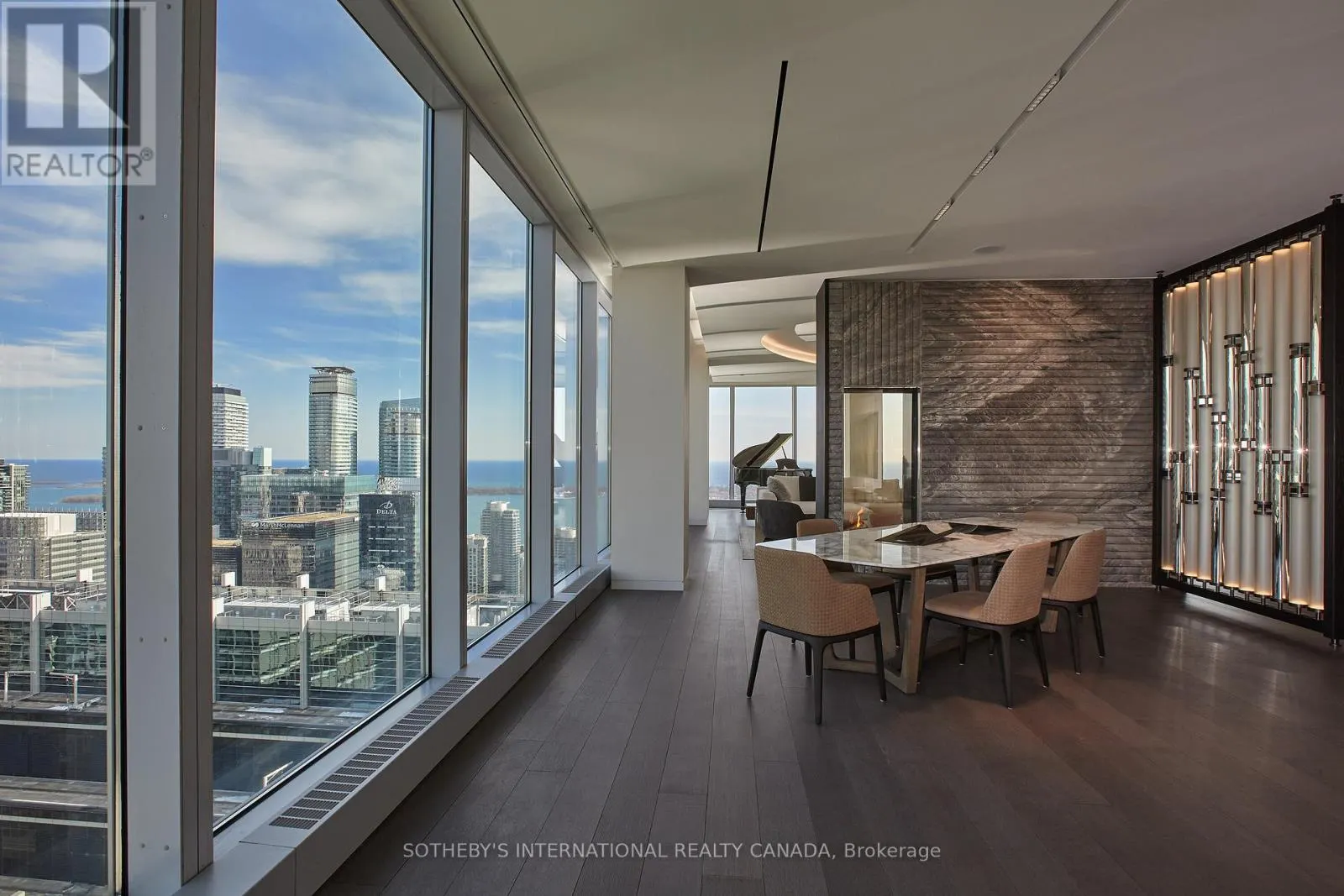 4602/03 - 183 WELLINGTON STREET W