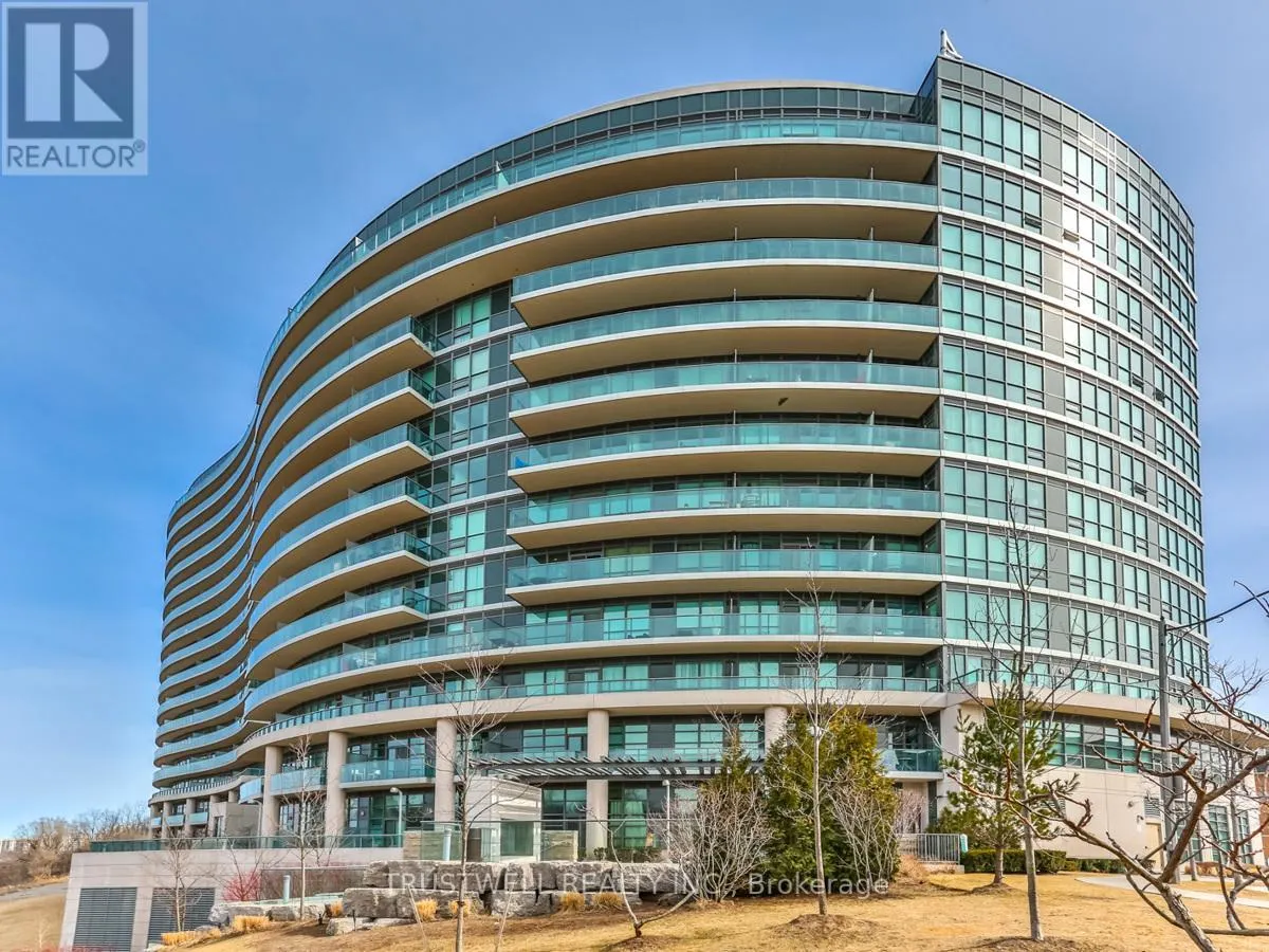 PH21 - 35 BRIAN PECK CRESCENT