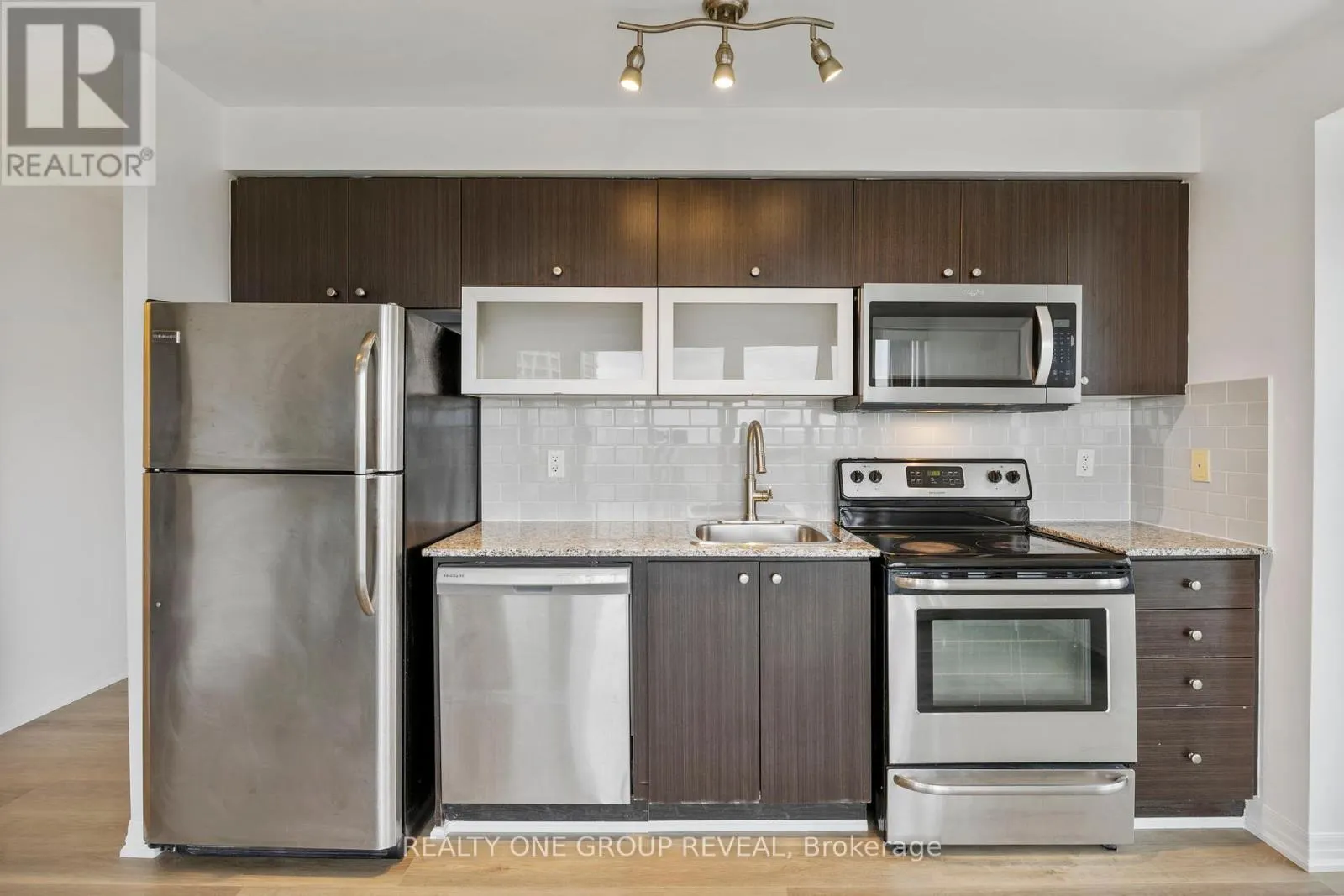 1109 - 2015 SHEPPARD AVENUE E