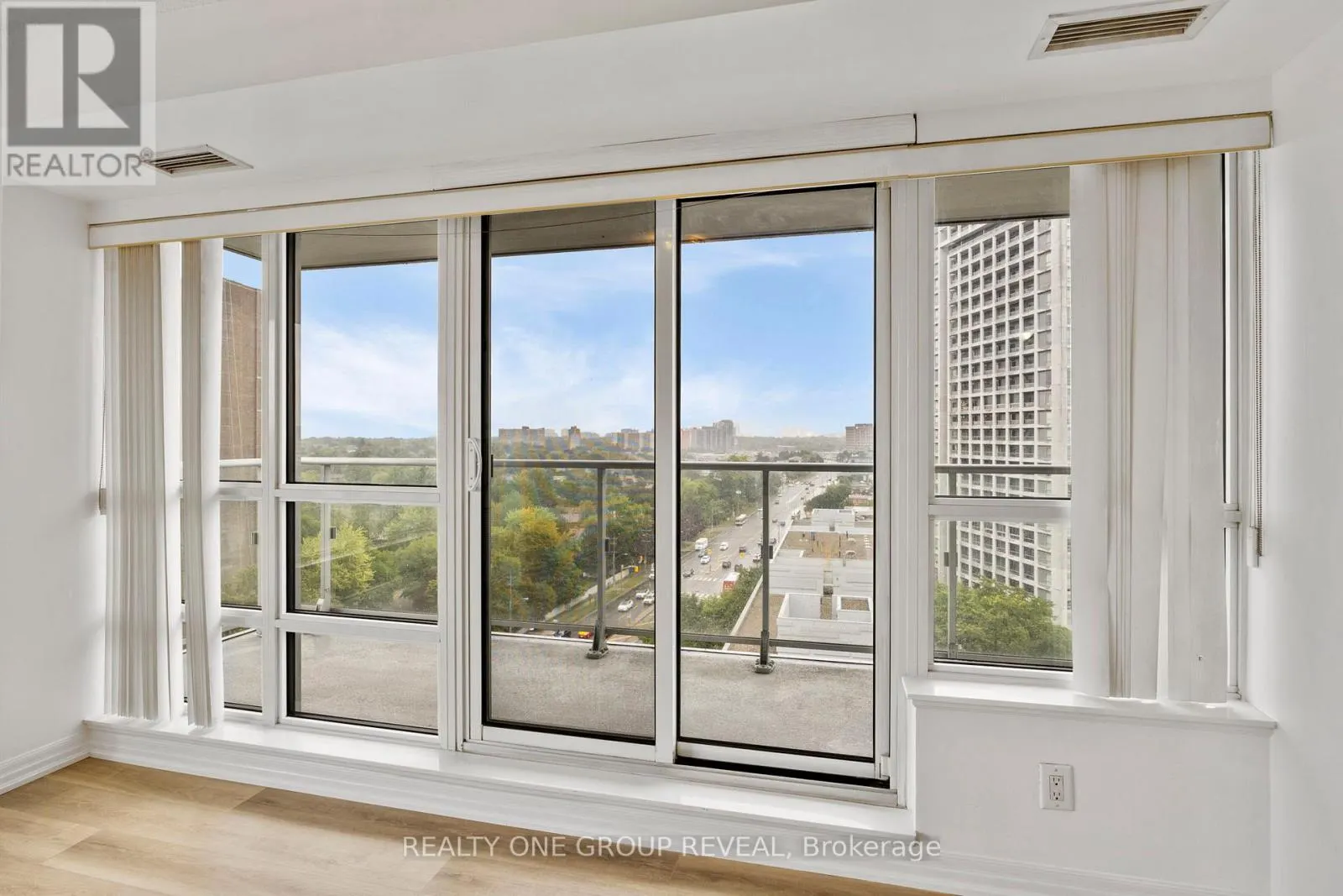 1109 - 2015 SHEPPARD AVENUE E