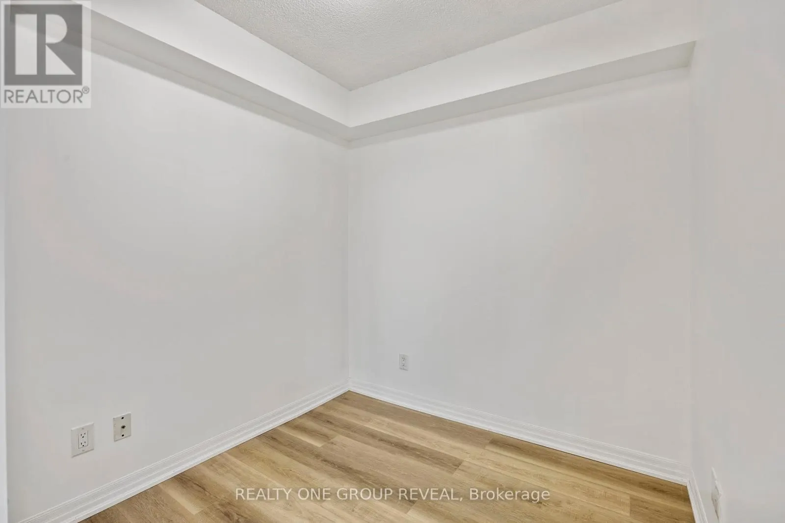 1109 - 2015 SHEPPARD AVENUE E