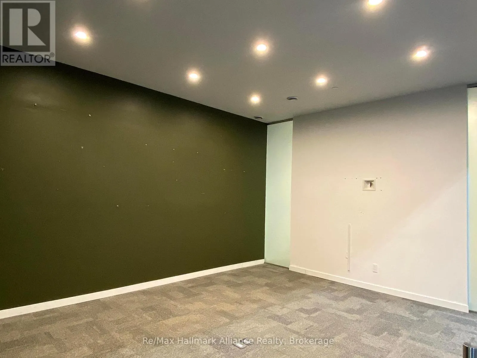 106B - 100 SUNRISE AVENUE, #106b