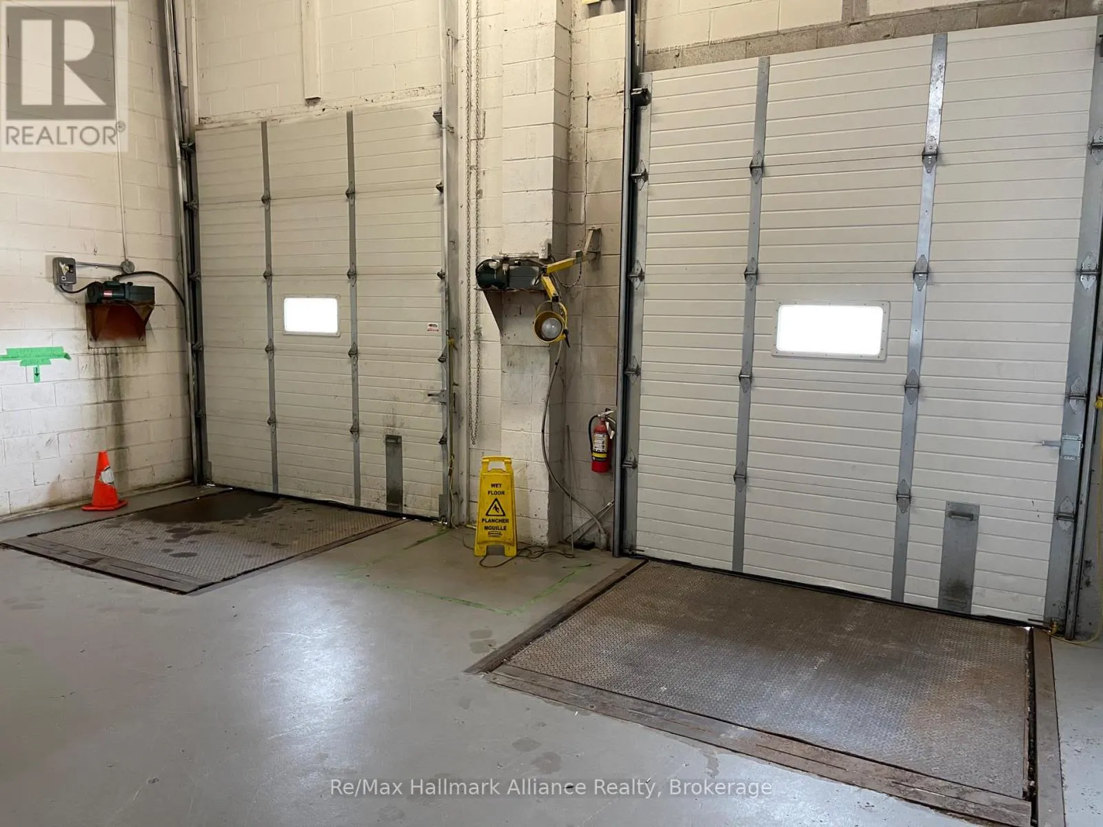 157 - 100 SUNRISE AVENUE, #157