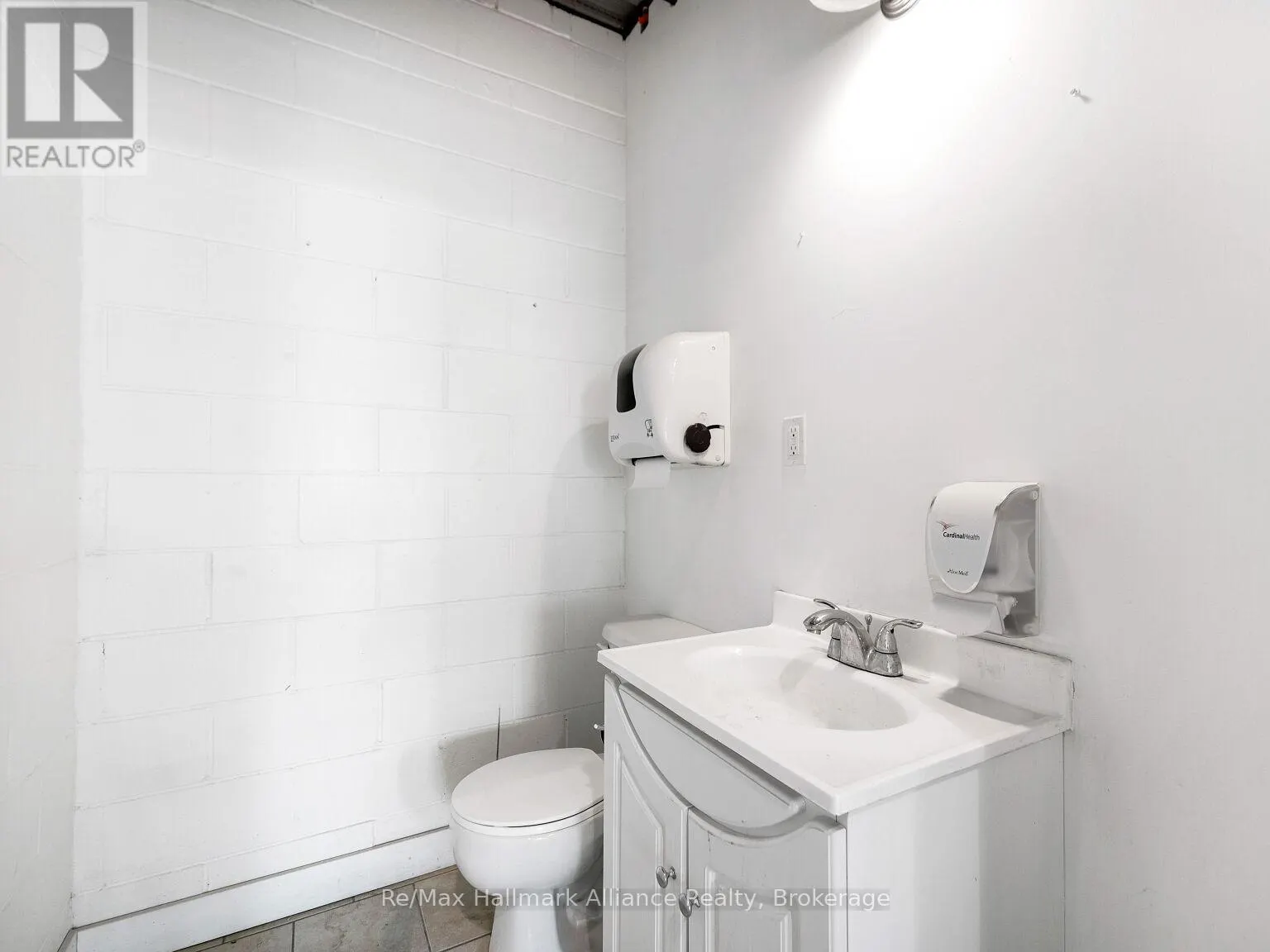 157 - 100 SUNRISE AVENUE, #157