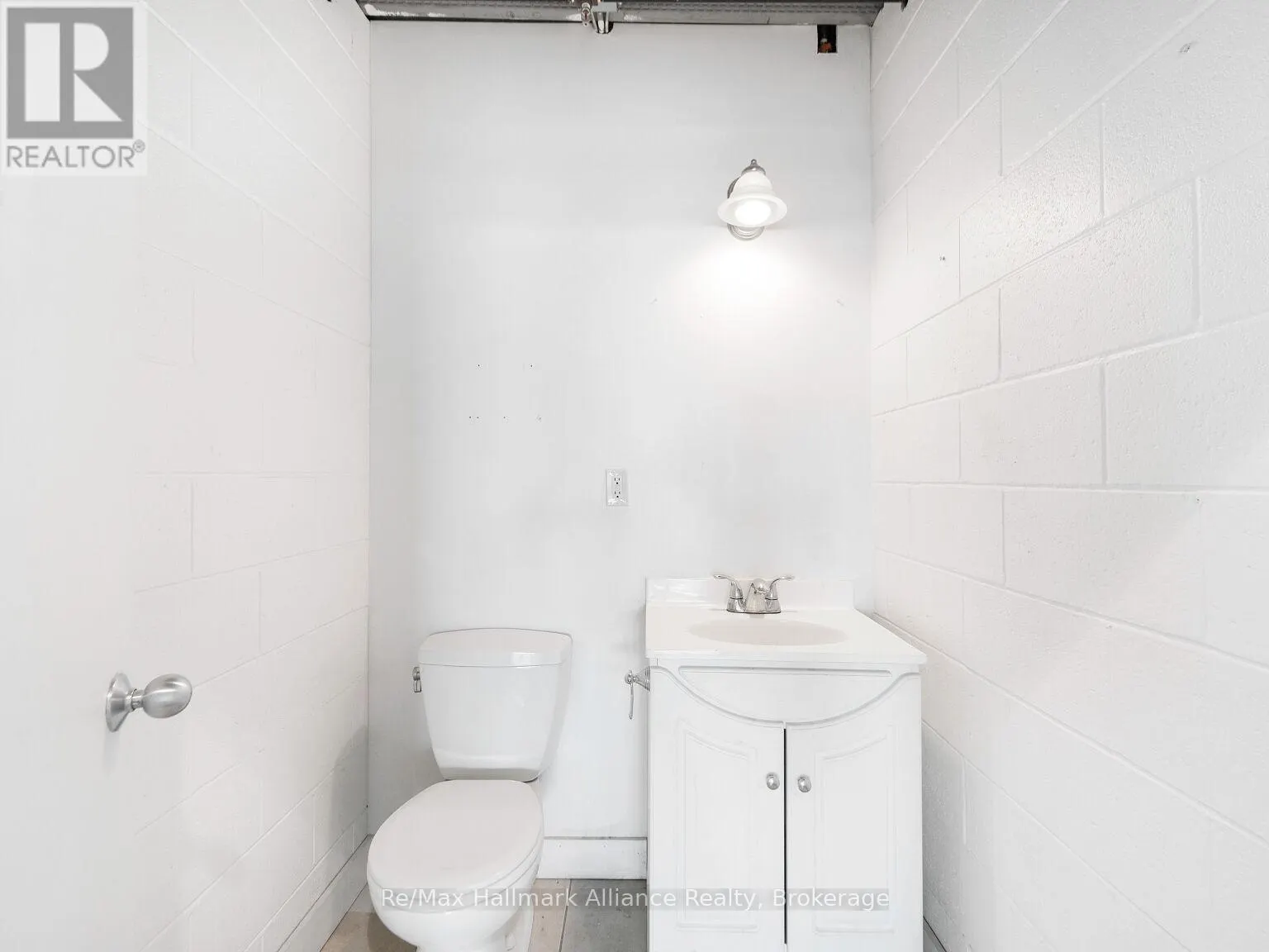 157 - 100 SUNRISE AVENUE, #157