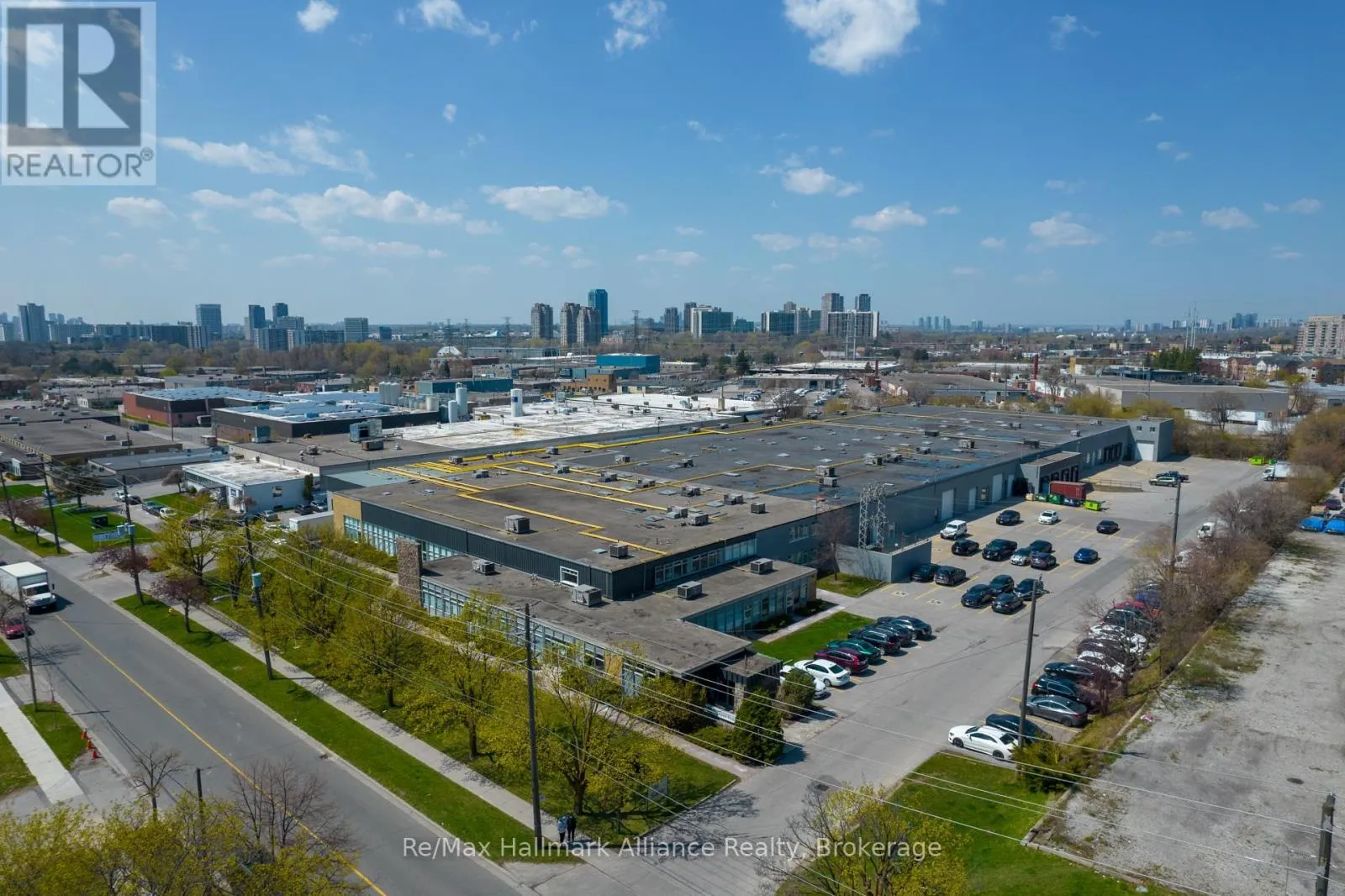 157 - 100 SUNRISE AVENUE, #157