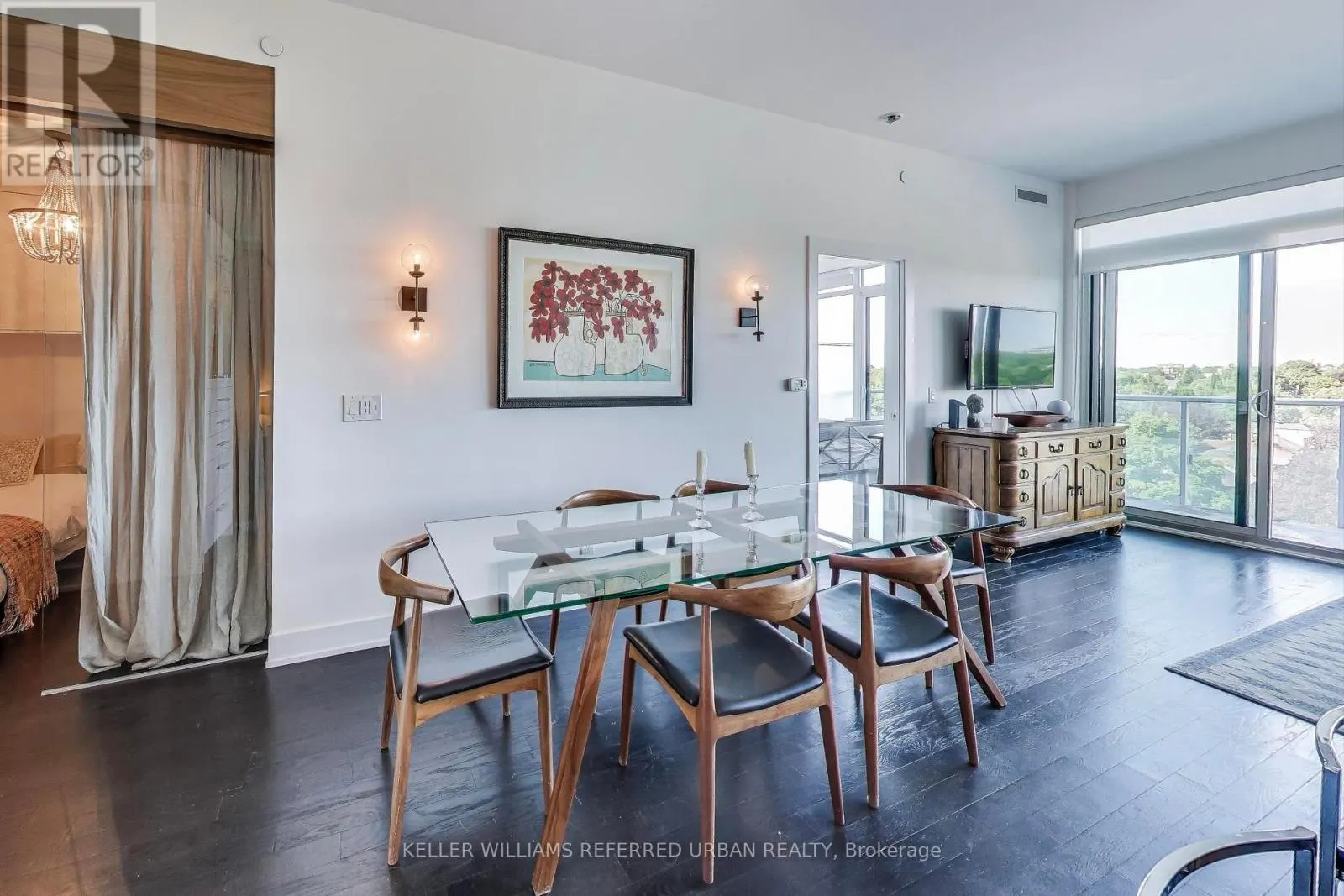 1015 - 3018 YONGE STREET