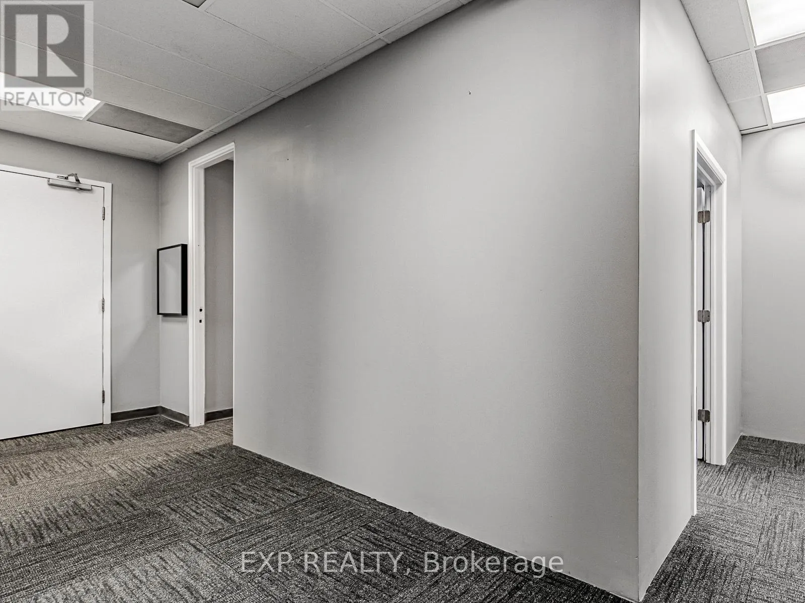 317 - 1033 BAY STREET
