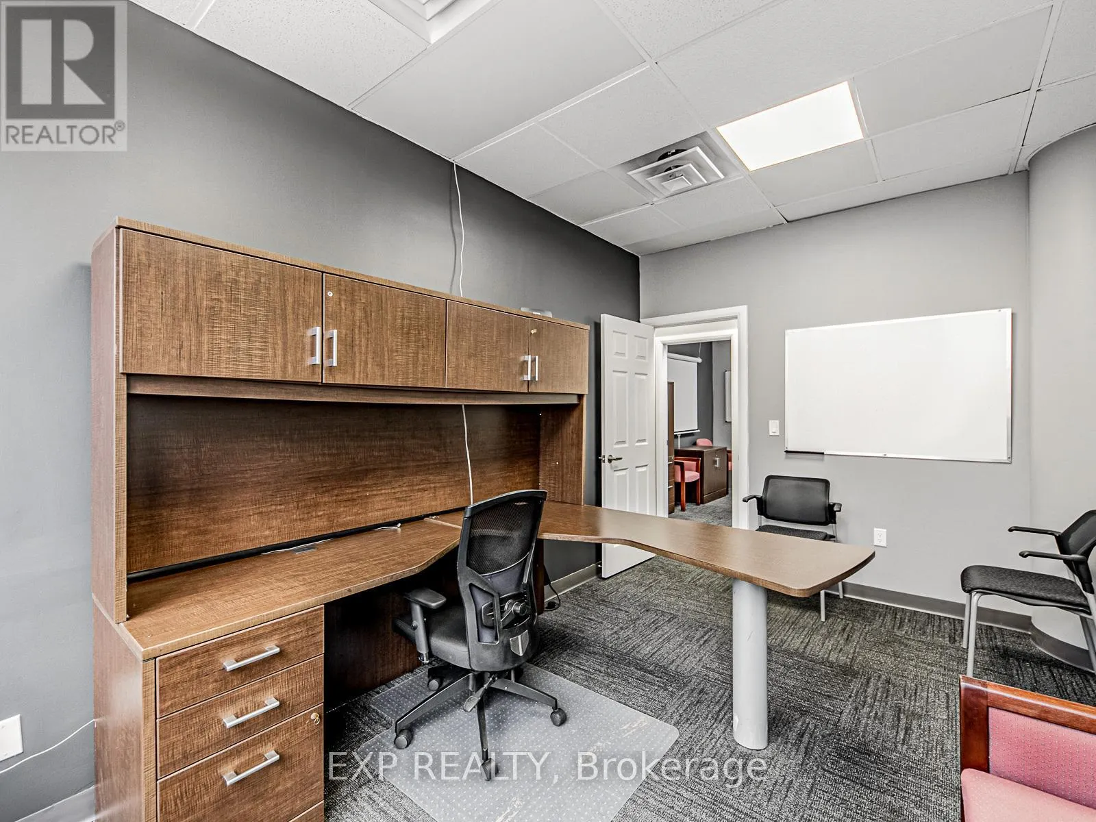 317 - 1033 BAY STREET