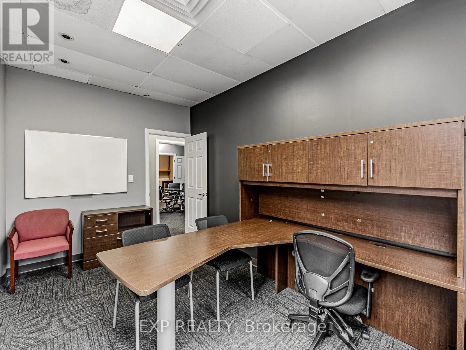 317 - 1033 BAY STREET