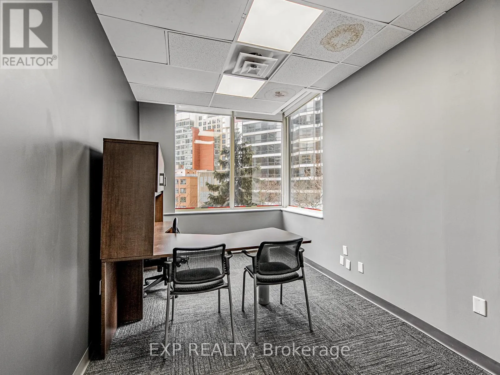 317 - 1033 BAY STREET
