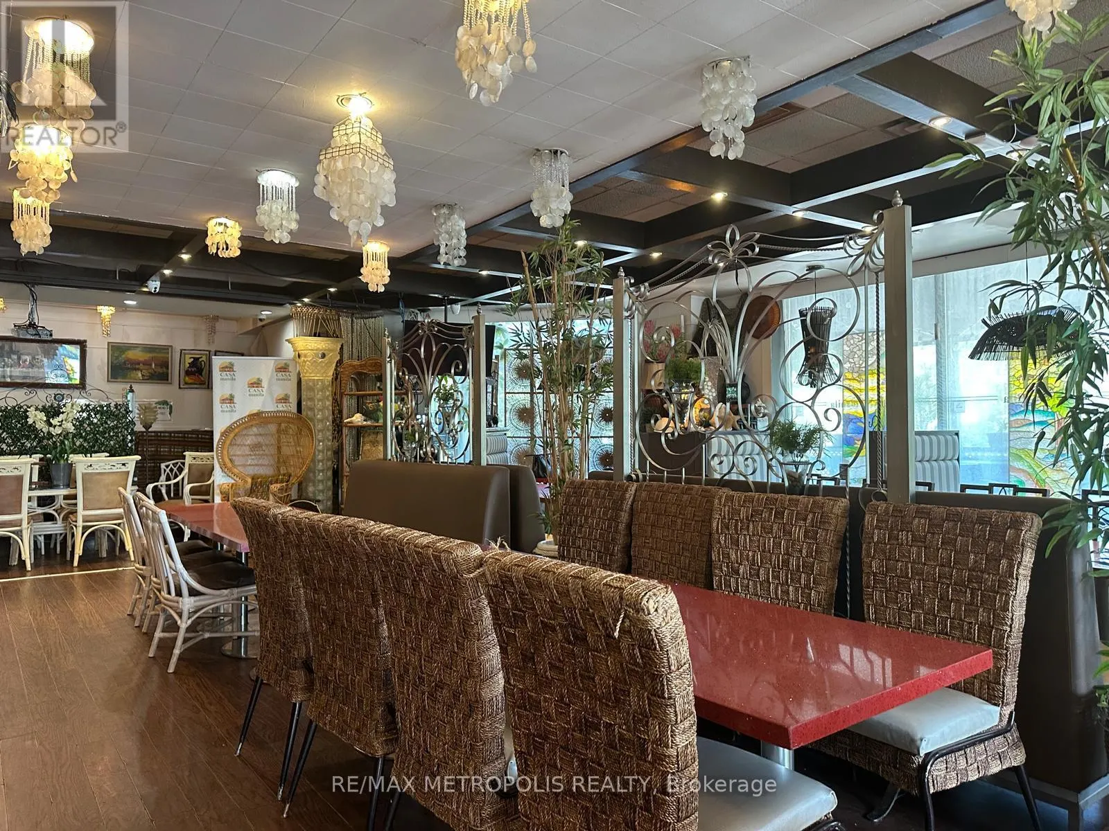 1 - 879 YORK MILLS ROAD
