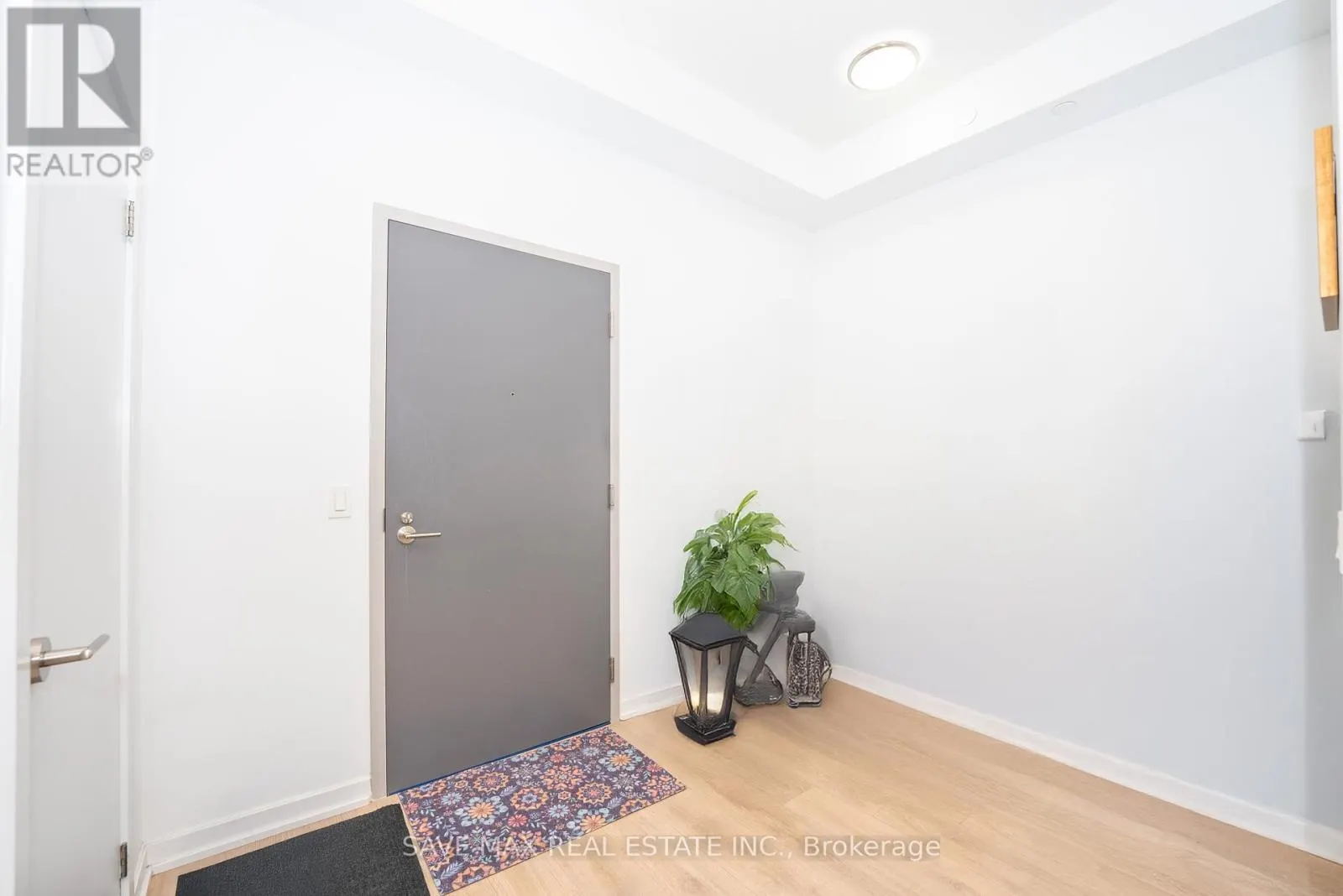 224 - 36 FOREST MANOR ROAD
