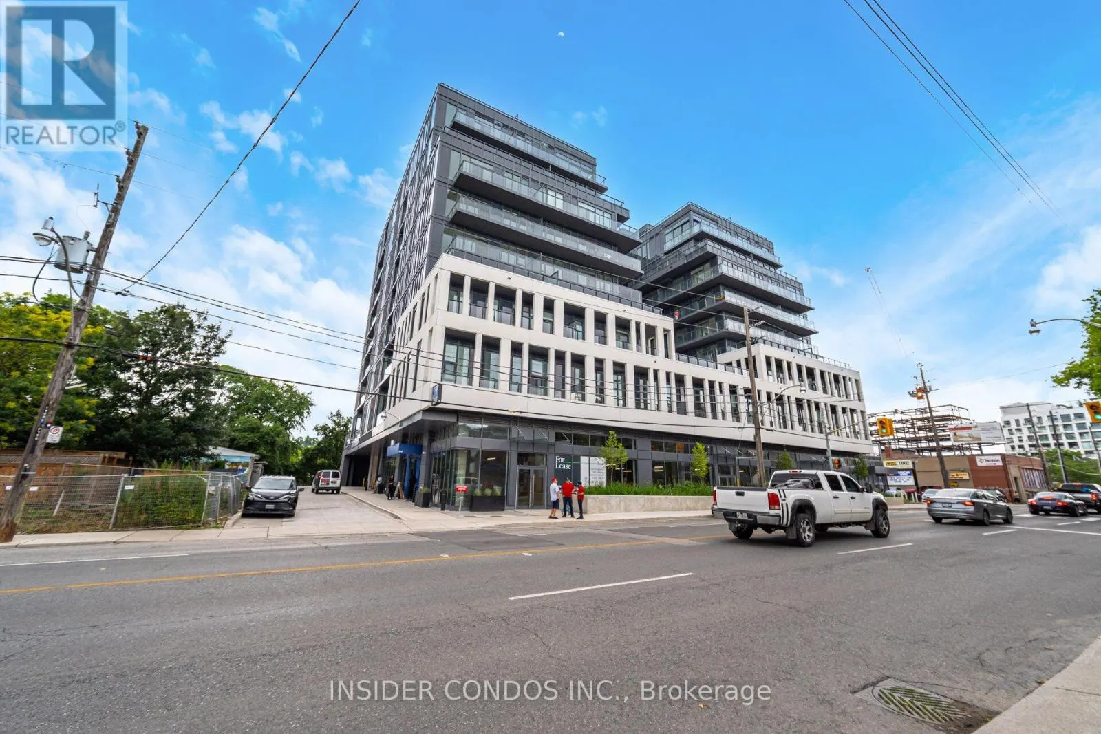 717 - 500 DUPONT STREET