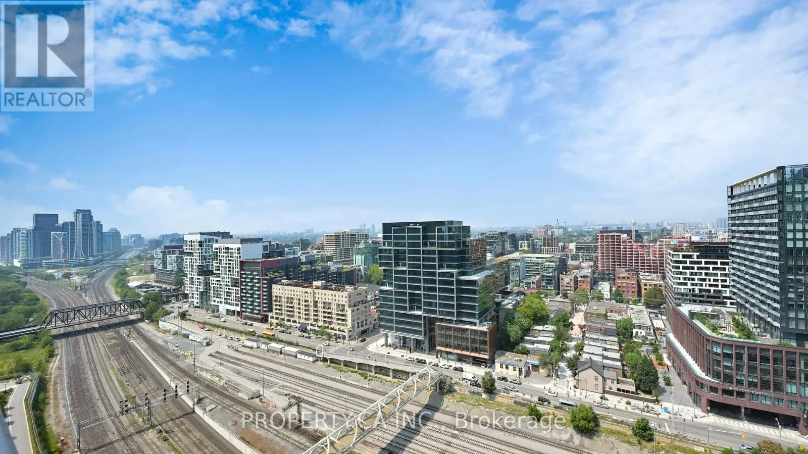 2816 - 15 ICEBOAT TERRACE