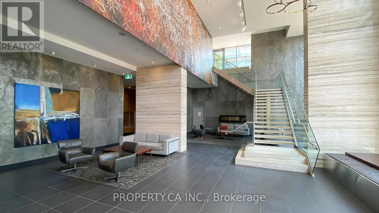 2816 - 15 ICEBOAT TERRACE