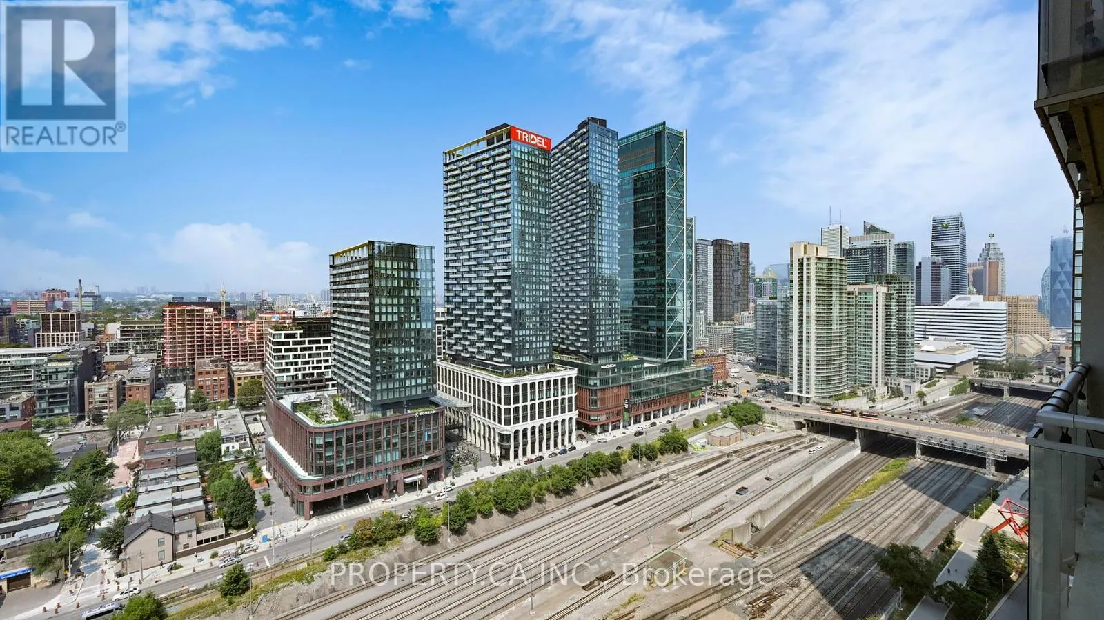 2816 - 15 ICEBOAT TERRACE