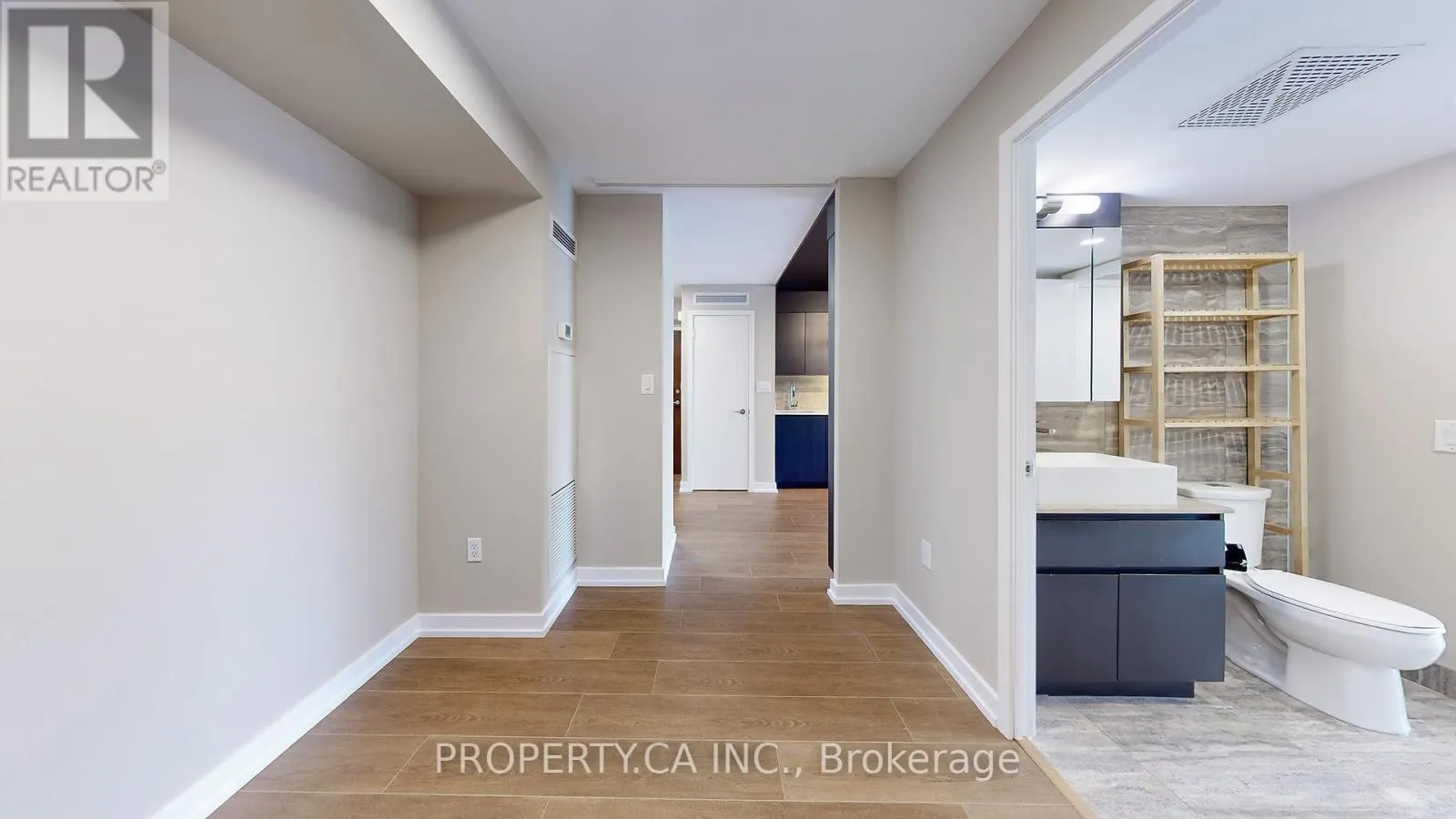 2816 - 15 ICEBOAT TERRACE