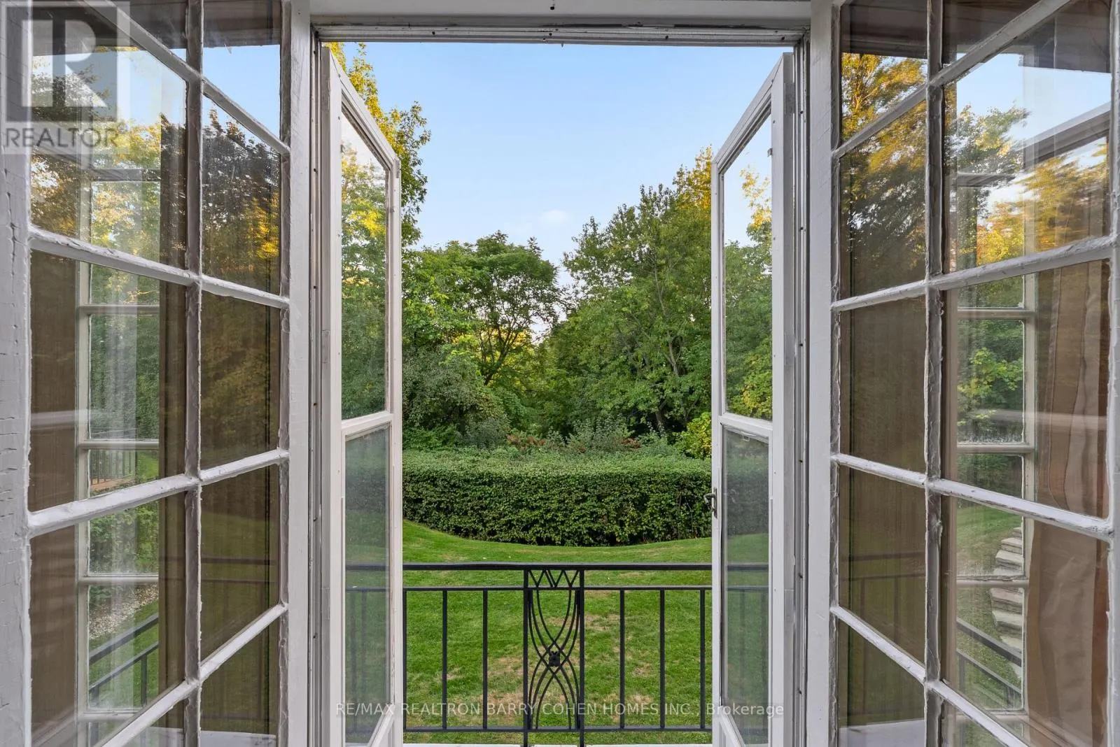7 ALDERBROOK DRIVE