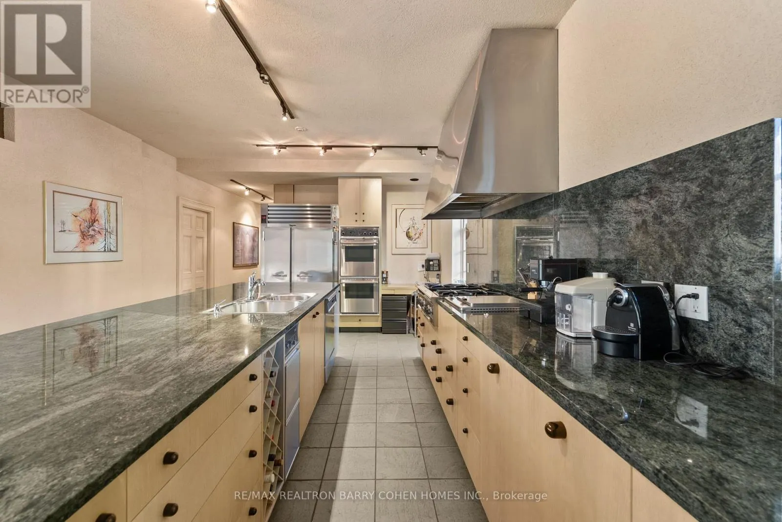 7 ALDERBROOK DRIVE