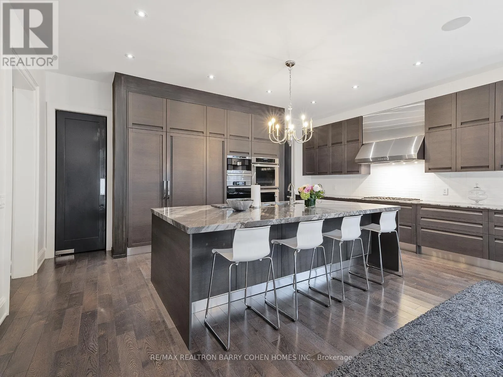 125 SANDRINGHAM DRIVE