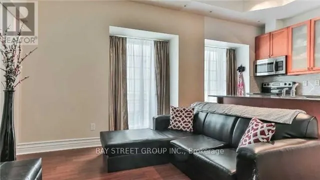 M10 - 539 JARVIS STREET