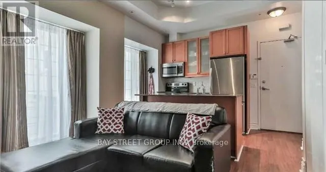 M10 - 539 JARVIS STREET