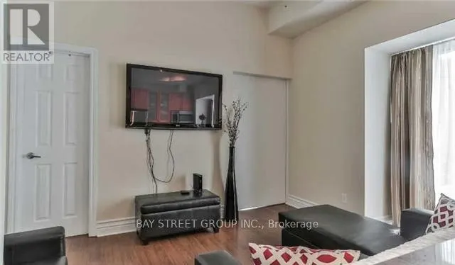 M10 - 539 JARVIS STREET
