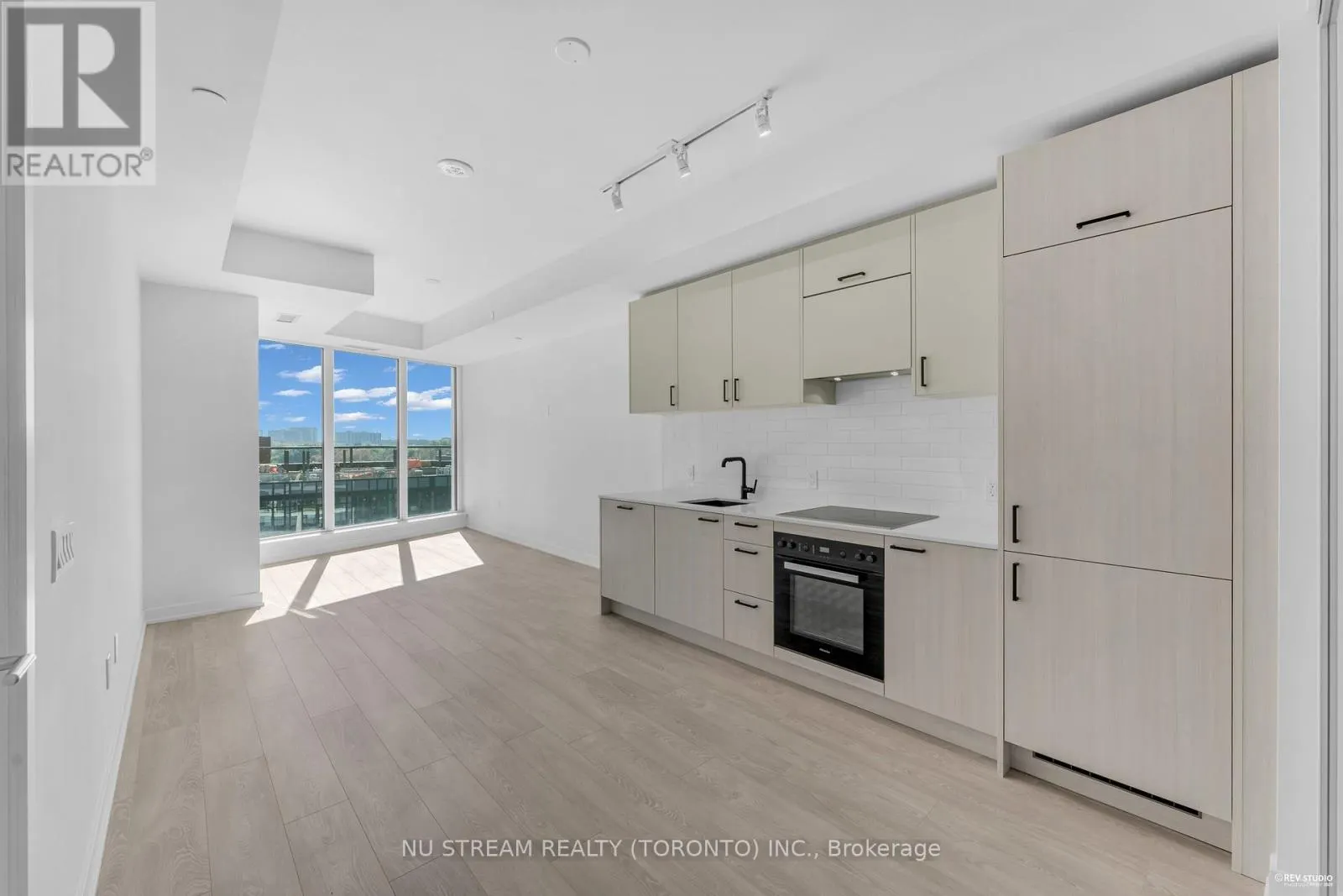 503 - 1 KYLE LOWRY ROAD