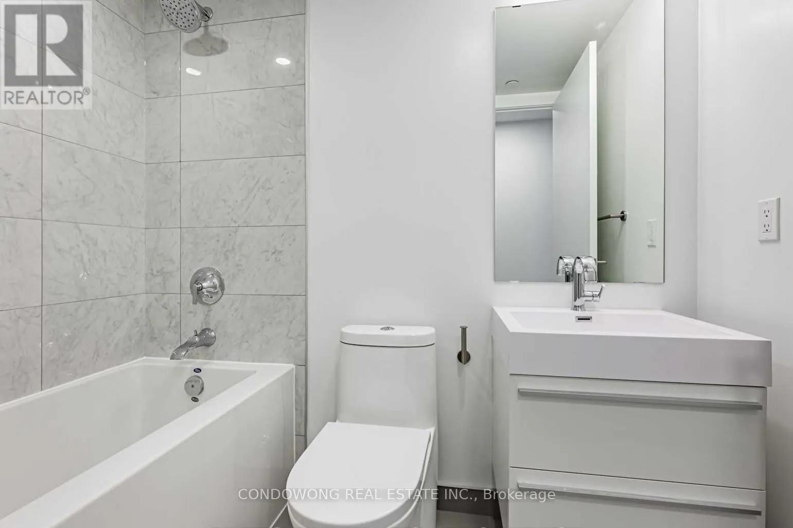 4103 - 39 ROEHAMPTON AVENUE