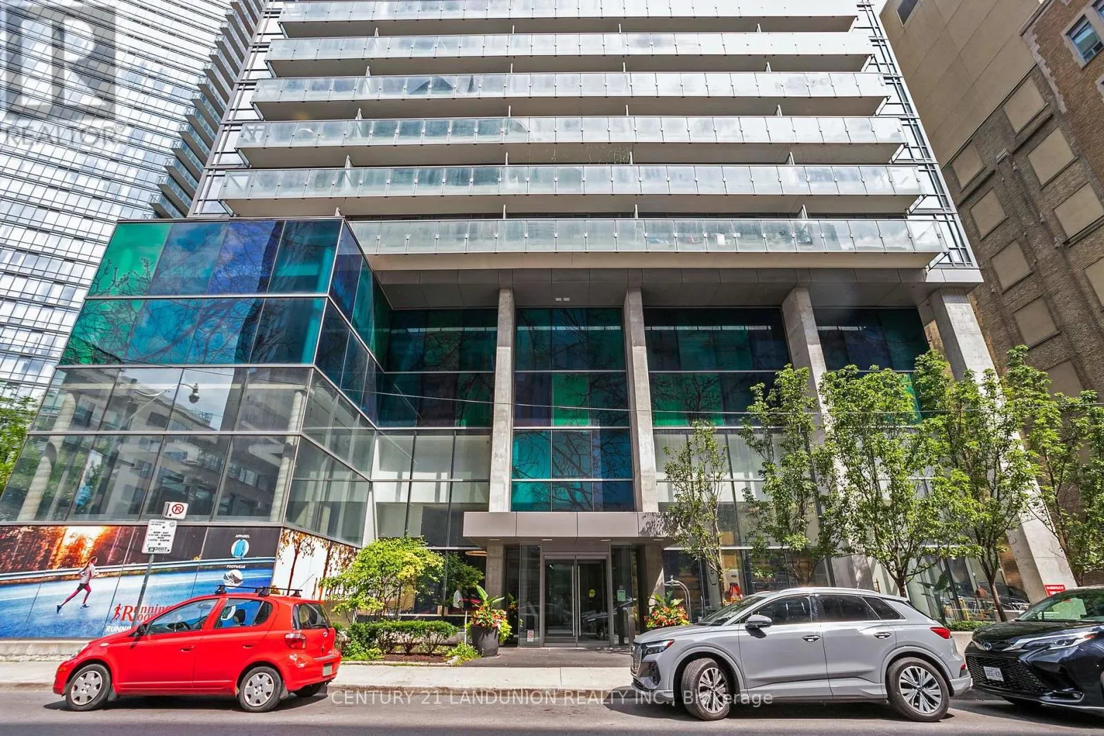 2801 - 38 GRENVILLE STREET