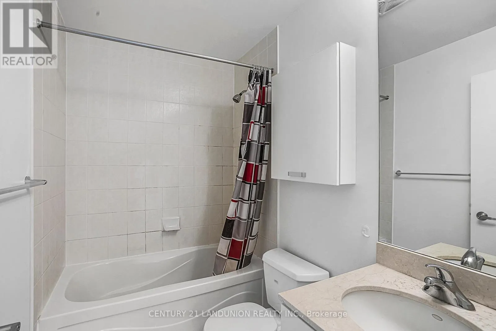 2801 - 38 GRENVILLE STREET