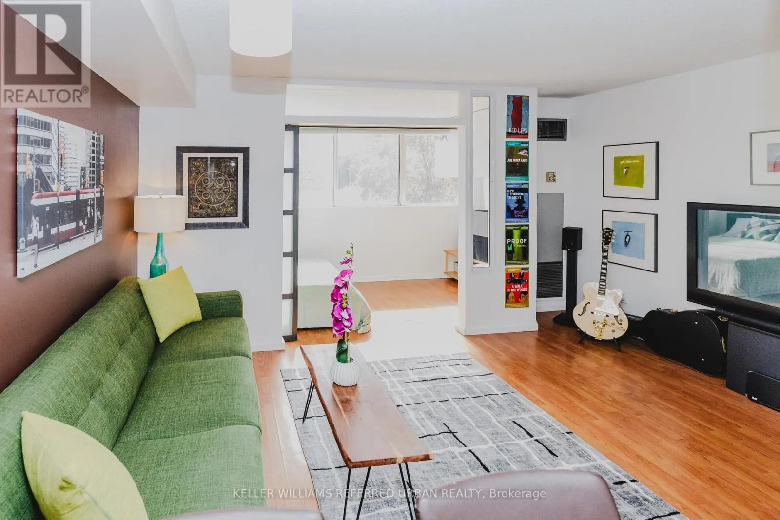 332 - 60 HOMEWOOD AVENUE