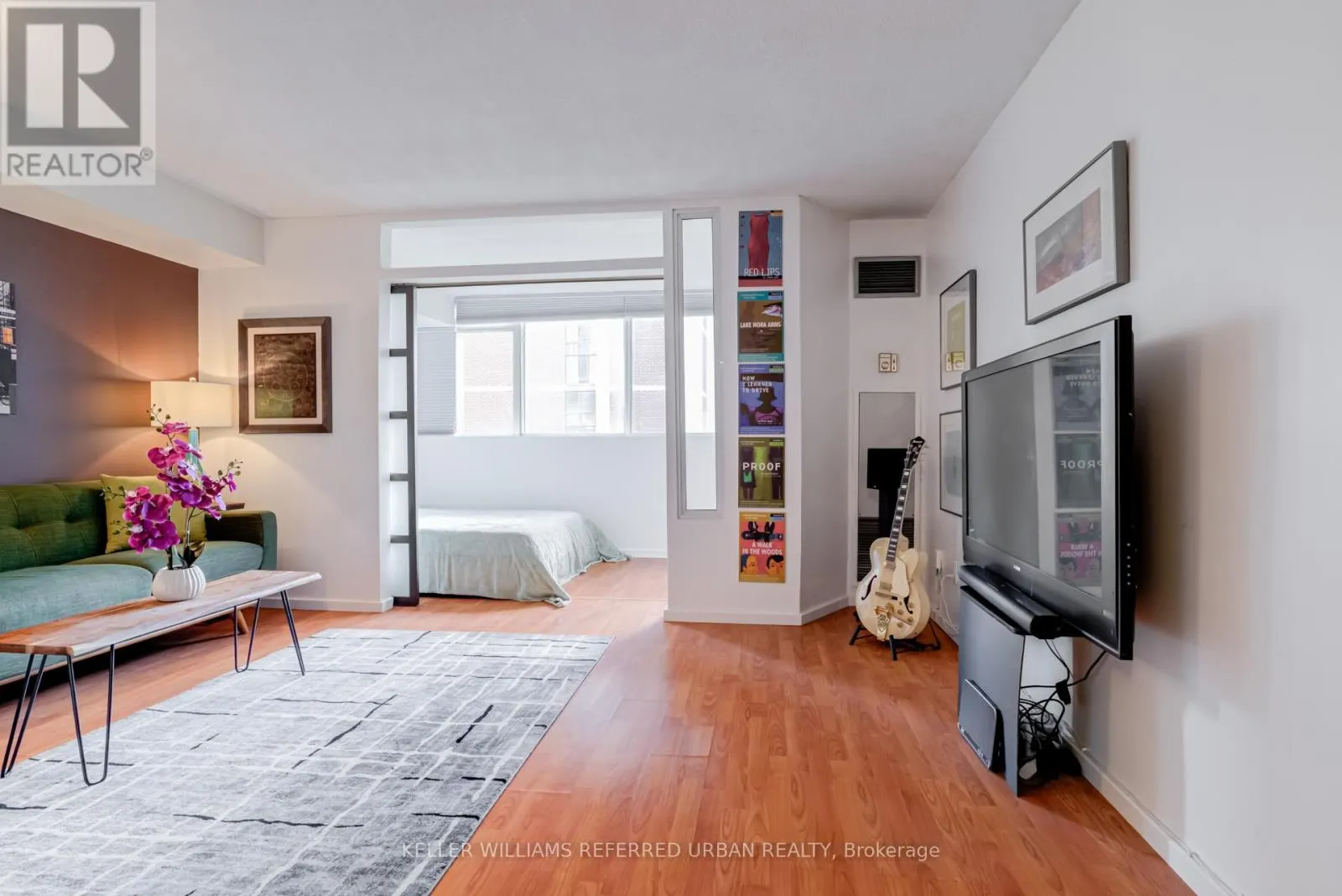 332 - 60 HOMEWOOD AVENUE