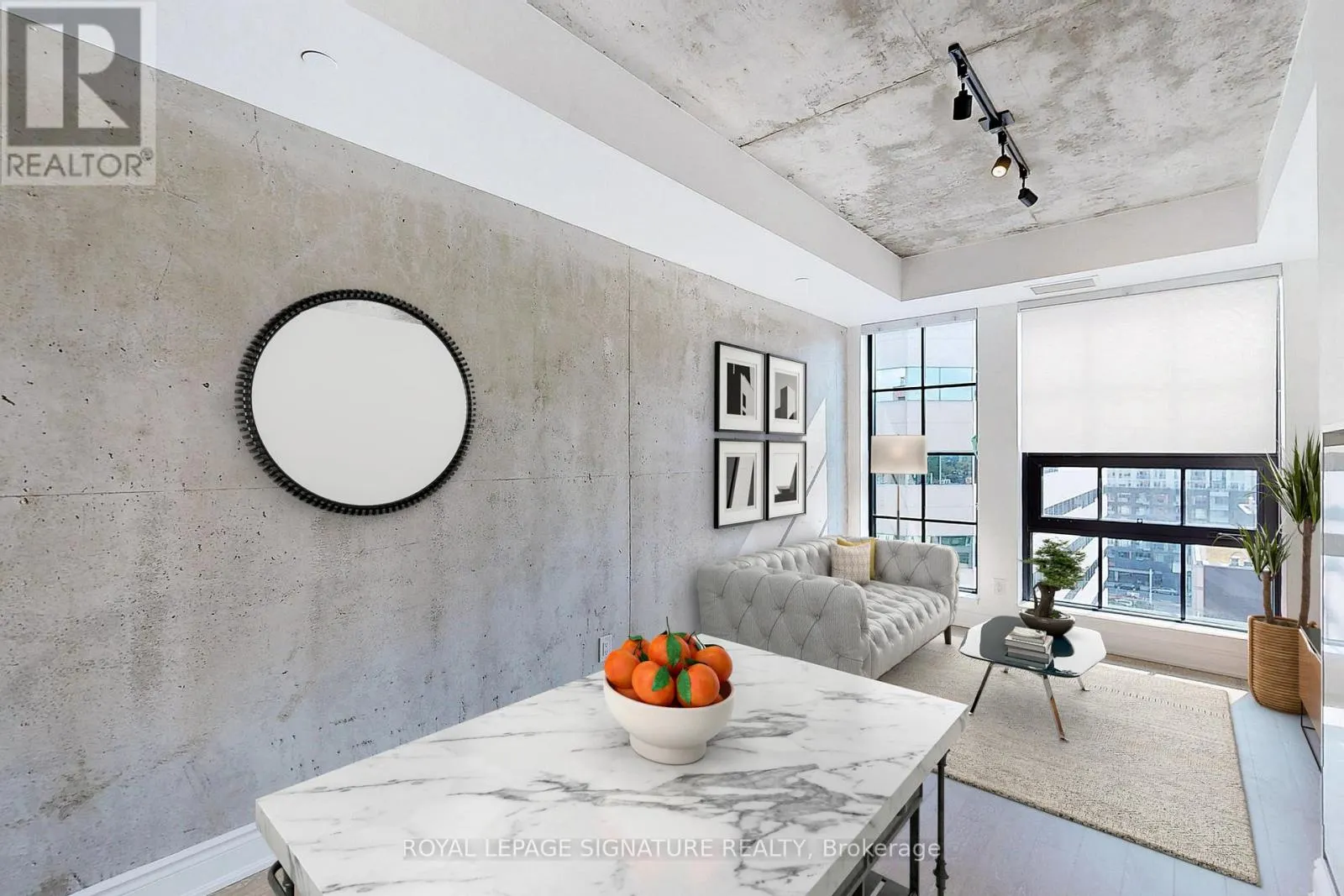 1007 - 608 RICHMOND STREET W