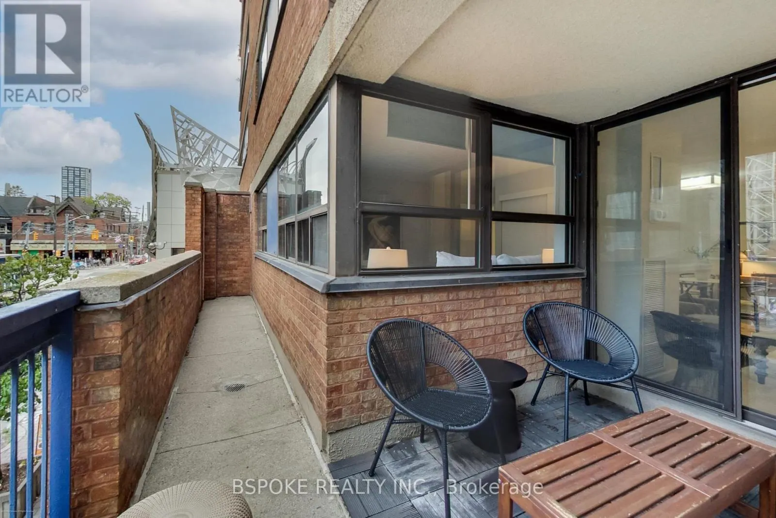 204 - 105 MCCAUL STREET
