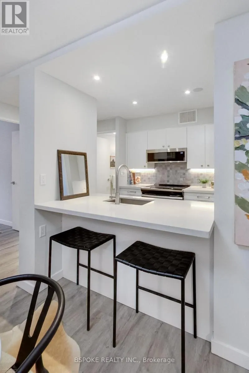 204 - 105 MCCAUL STREET