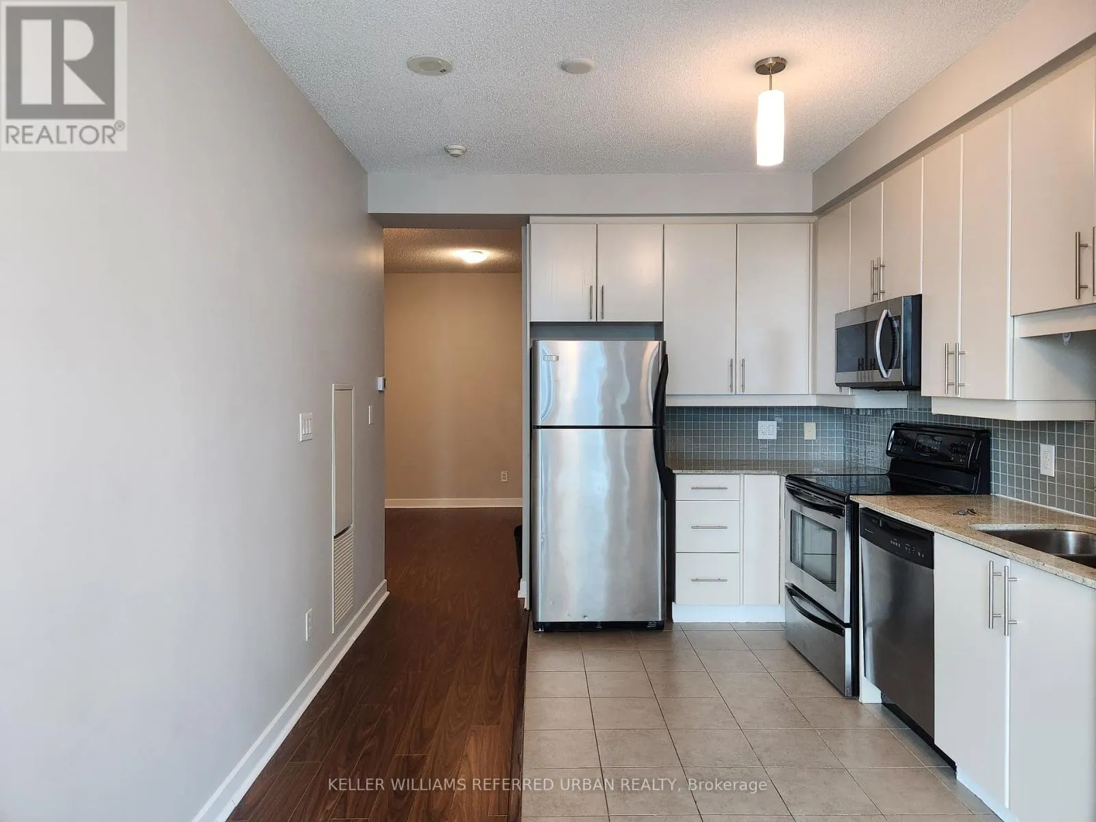2606 - 18 HARBOUR STREET