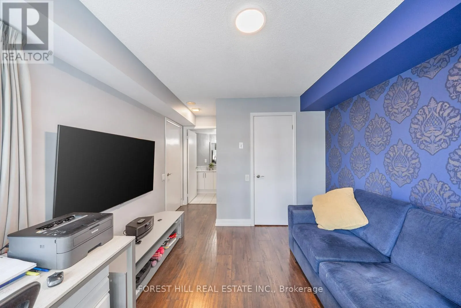 2311 - 2191 YONGE STREET
