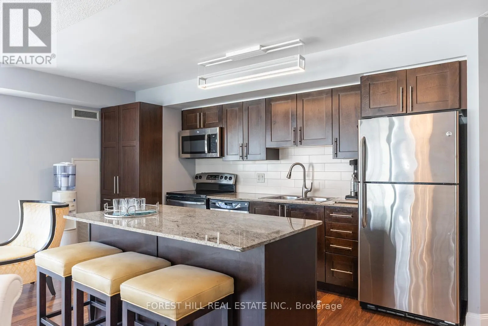 2311 - 2191 YONGE STREET