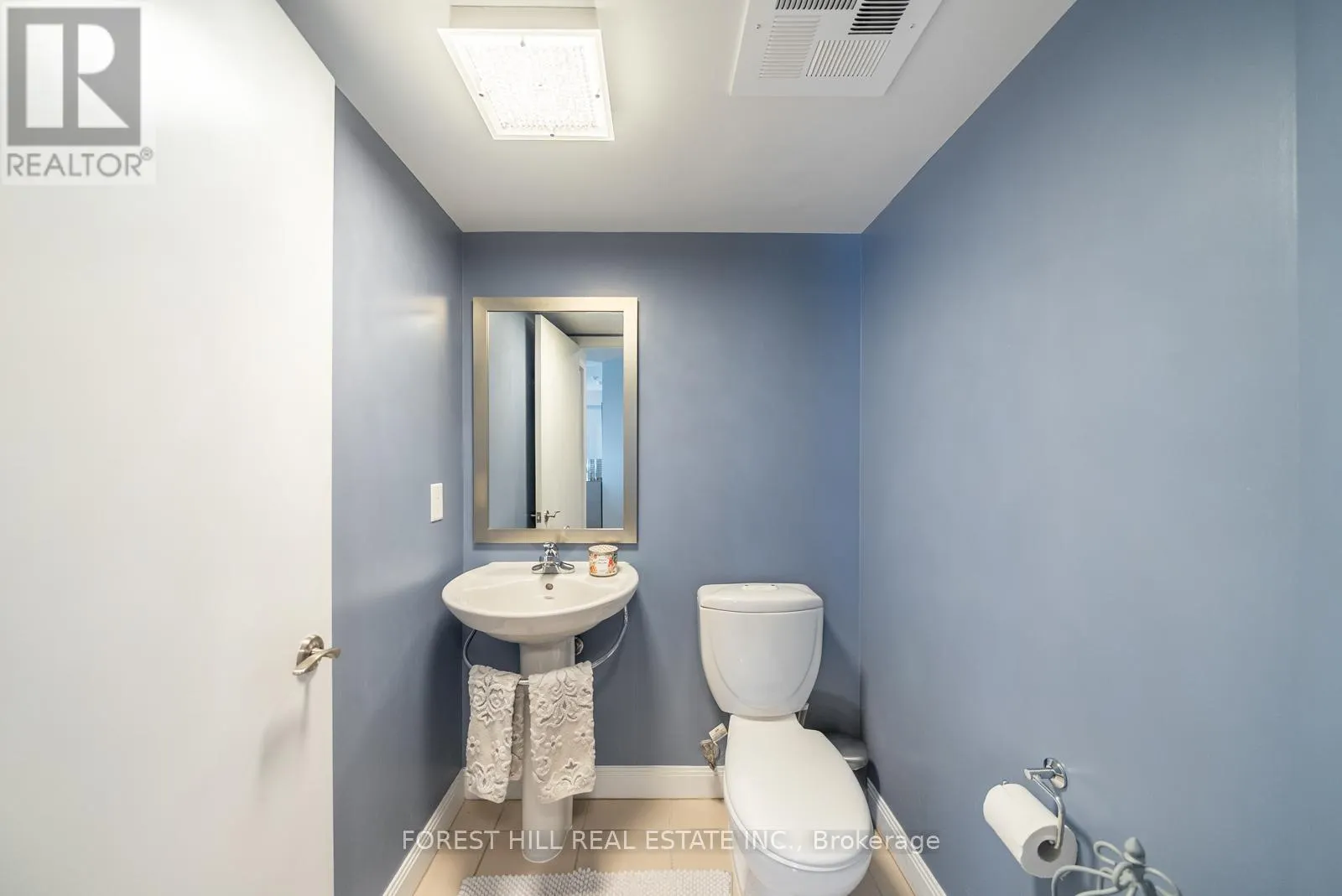 2311 - 2191 YONGE STREET